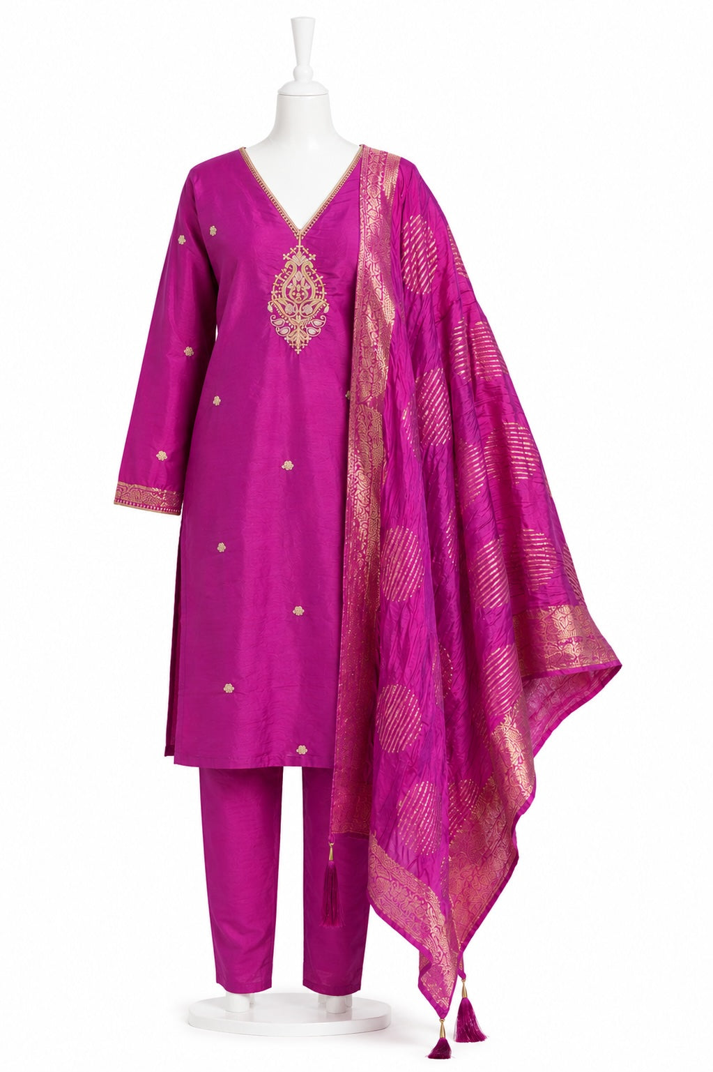 Purple traditional outfit with a matching dupatta on a mannequin against a white background
