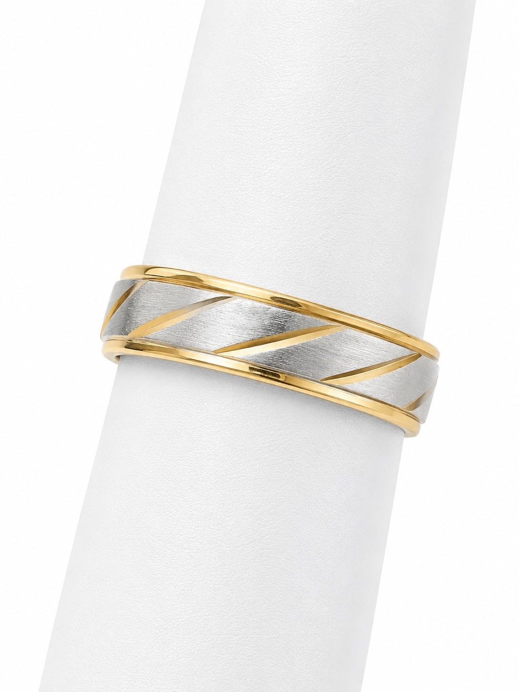 Gold and silver crosshatch patterned ring 