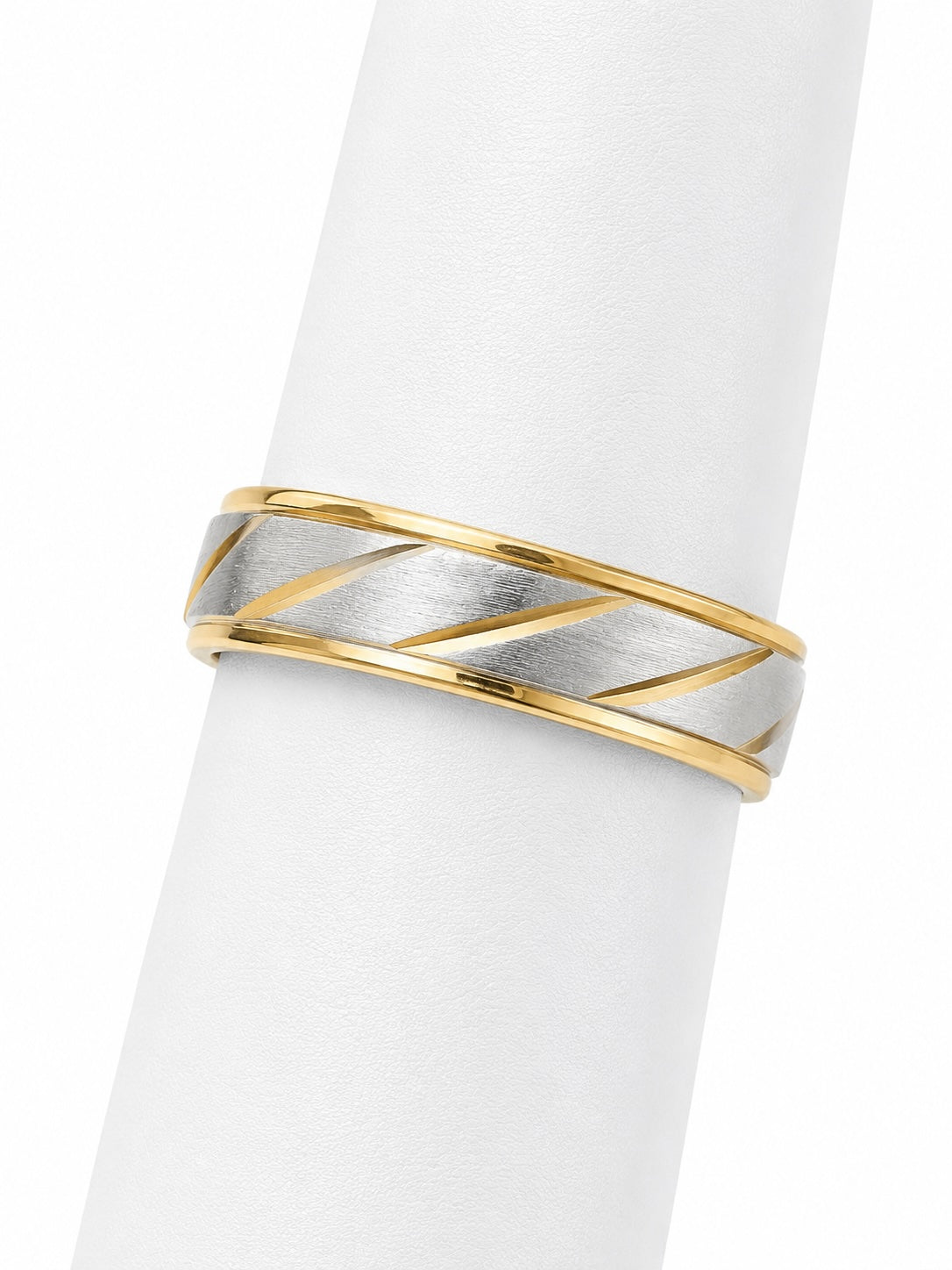 Gold and silver crosshatch patterned ring 